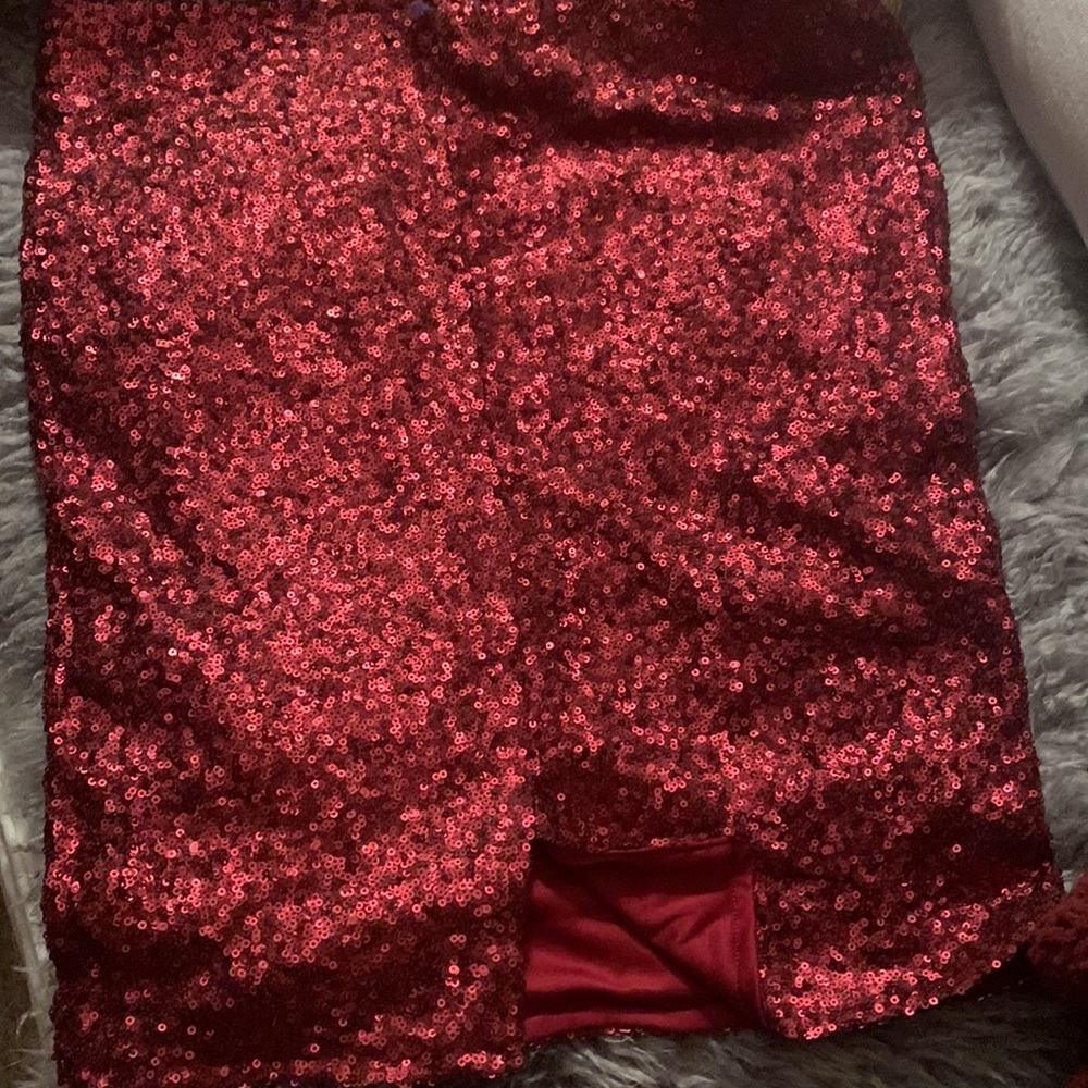 💖🔥Hot Red Sequin skirt
